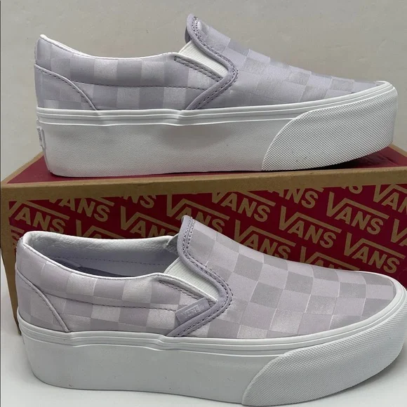 Vans Platform Sneakers Classic Slip-On Stackform
Satin Checkerboard Lilac Lavand - Picture 1 of 16